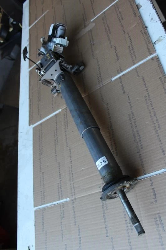 Columna de dirección Subaru Forester 2018 con interruptor de encendido 88216FJ102 Foto 4 de 4