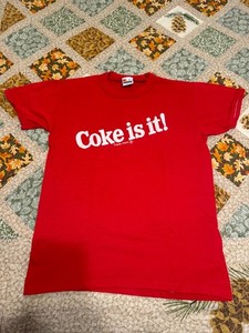 Coke Is It! Trade-mark Signal Red Youth M 38-40 T-Shirt, Single Stitch, Used