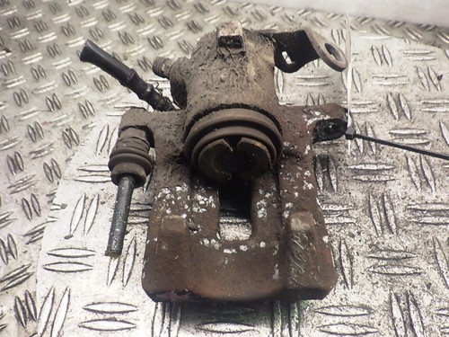 Bremssattel VW Golf IV (1J) 1.4 55kW 75PS hinten rechts  BCA