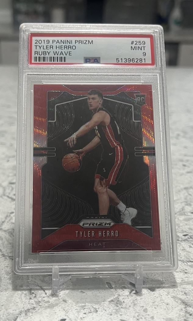 2019-20 Panini Prizm- TYLER HERRO Ruby Wave Prizm Rookie PSA 9 Sp Rc #259