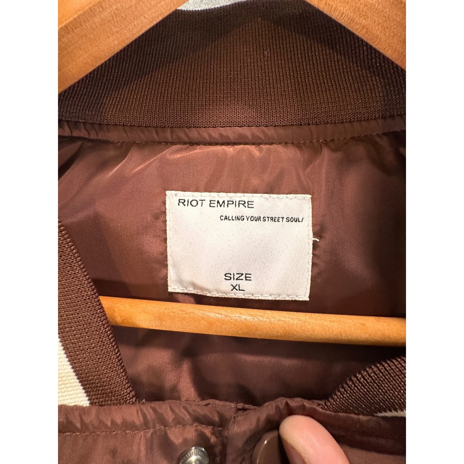 Riot Empire Mens No Bad Vibes Varsity Jacket Brown Cream XL MNJK3060-BRN-RE image 11