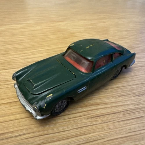 Corgi Toys Aston Martin DB4 218 Green Diecast model car D.B.4. vintage