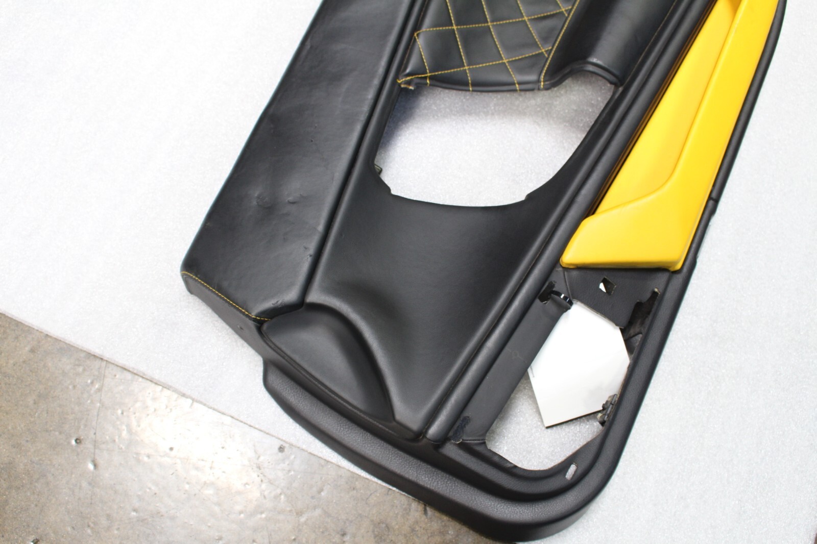 Lamborghini Gallardo, RH, Right, Front Door Trim Panel, Black/Yellow, Dmg, Used