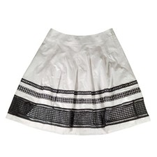 Talbots Embroidered Pleated Skirt Sz 2P