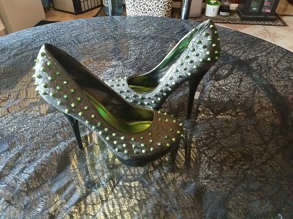 Tacones de plataforma Shiekh Green Spike Foto 2 de 4