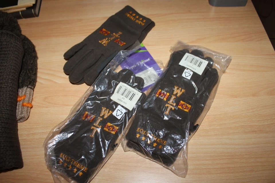 Strickmütze + Schal + Handschuhe von EQUI THEME WLT 2016 - Bild 4 von 4