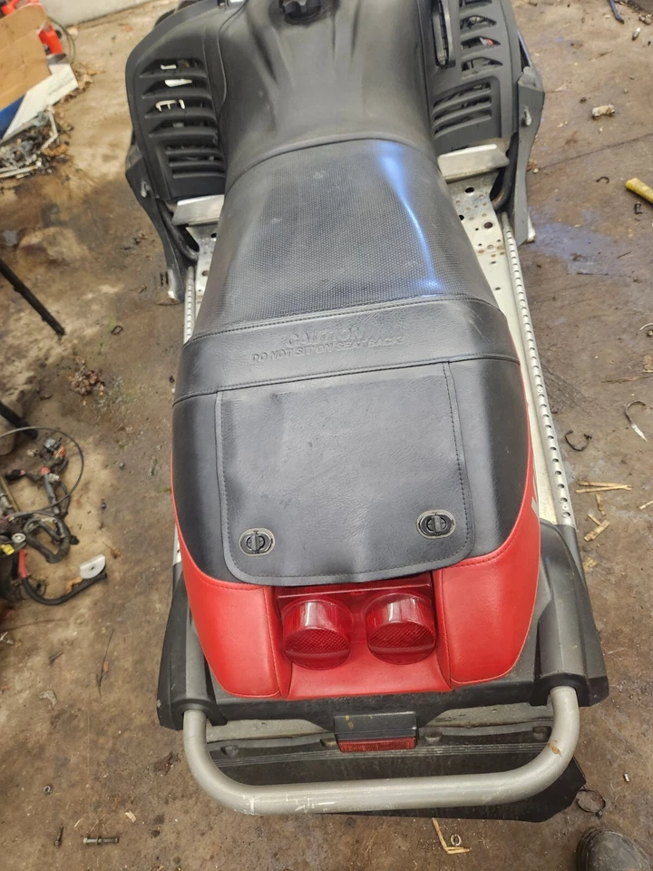 Yamaha Viper 2003 2002 asiento sillín Vmax XTC SRX SXR 500 600 700 Phazer SX rojo Foto 3 de 4