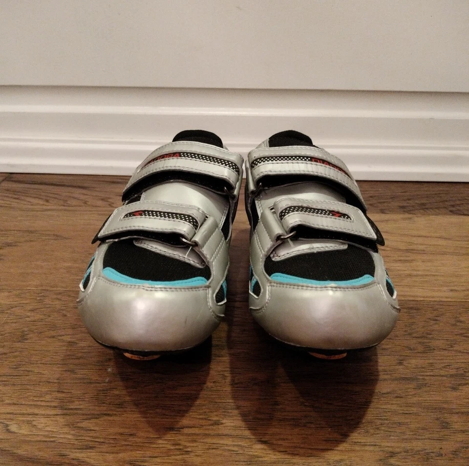 Zapatos de ciclismo de carretera/giro Diadora para mujer con tacos Shimano EE. UU. 10,5 UE 42,5 Foto 2 de 4