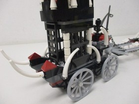 (AH 4) LEGO 7092 Skeletons' Prison Carriage Castle Fantasy Era with original box and BA