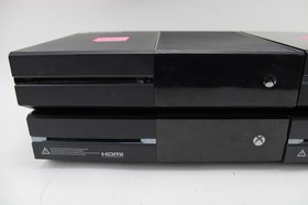 Lot of 4 Broken Microsoft Xbox One Consoles Only As-Is