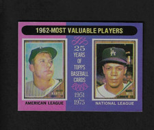 1975 TOPPS BASEBALL - 1962 MVP's (#200) - Mickey Mantle, Maury Wills S761