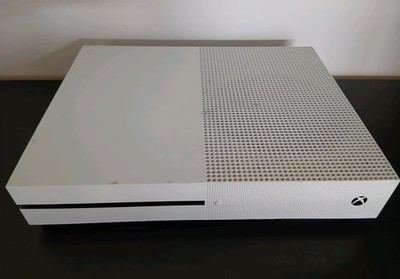 Microsoft Xbox One S 1TB Disc Edition weiß DEFEKT keine HD Auflösungen möglich