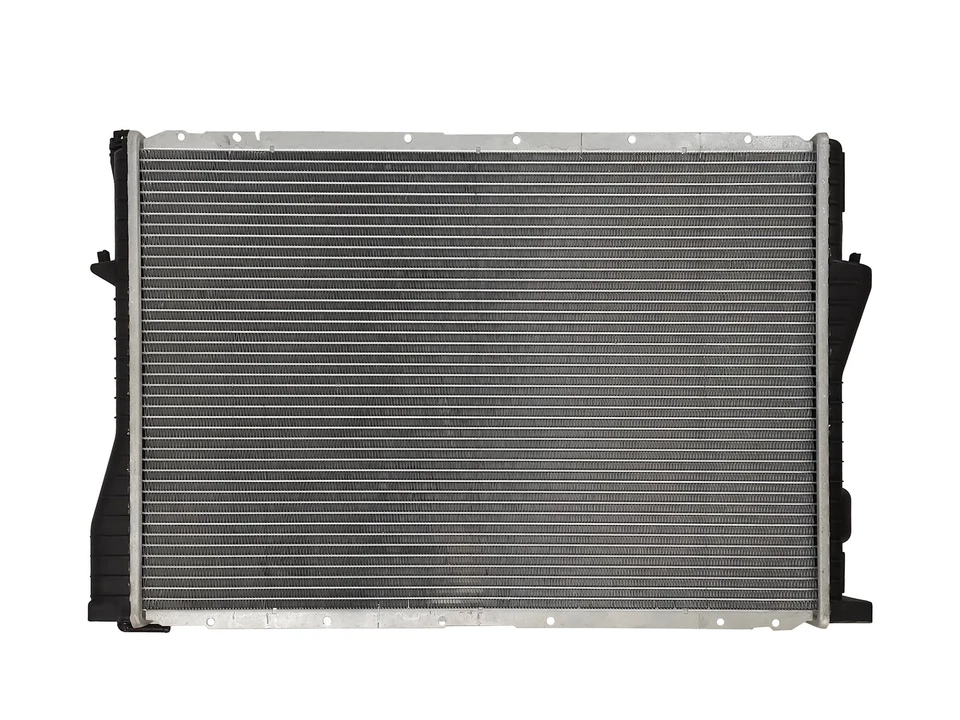 Aluminum Radiator CU2285 For 1999-2000 BMW 740i 740iL 528i 1999-2003 BMW 540i - Image 4 of 4