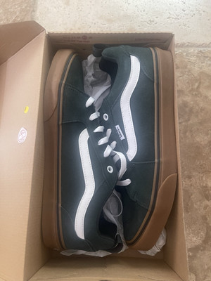 Size 10.5 VANS Filmore Dark Green Suede/gum