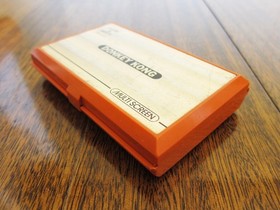 NINTENDO Donkey Kong Game and Watch in Excellent Condition (DK-52) 1982