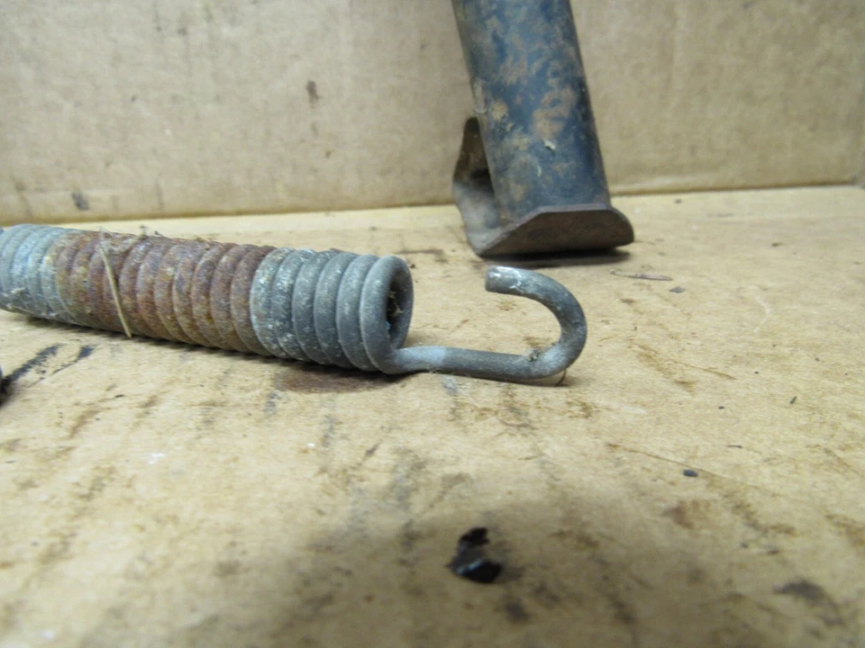 Honda VF1100C V65 1983 Magna soporte central soporte principal 50500-MB4-000 Foto 3 de 4