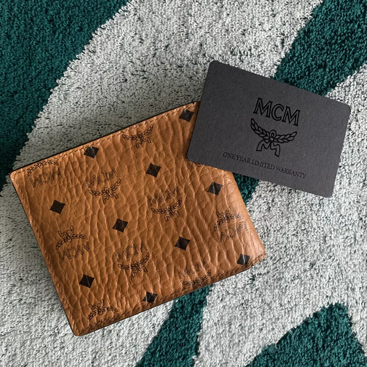 エムシーエム MCM / VISETOS ORIGINAL FLAP WALLET /TWO-FOLD SMALL 二
