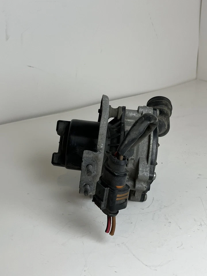 Volkswagen Passat 2017 bomba de aire secundaria OEM  Foto 4 de 4