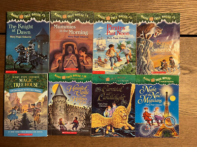 Lot of 8 Magic Tree House Books 2, 3,4,7, 24,30 And 2 Magic Merlin