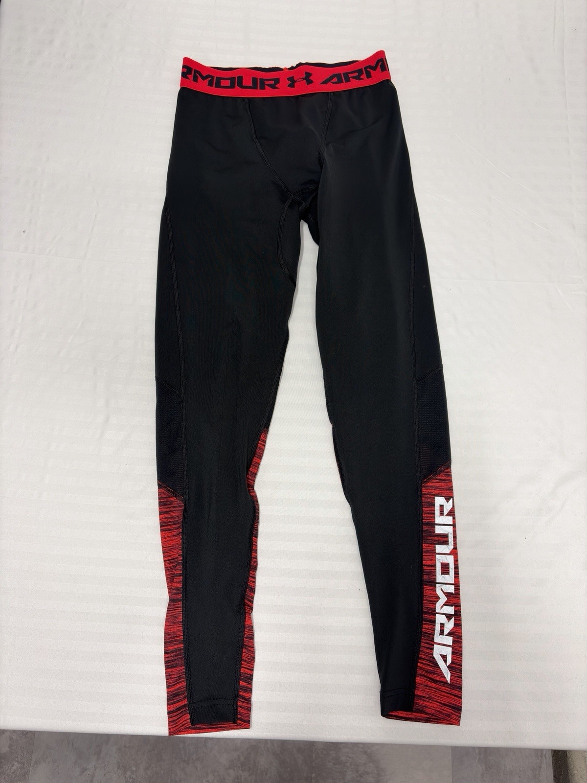 Under Armour Small Men’s Unisex Black/Red Leggings Gym Workout Pants