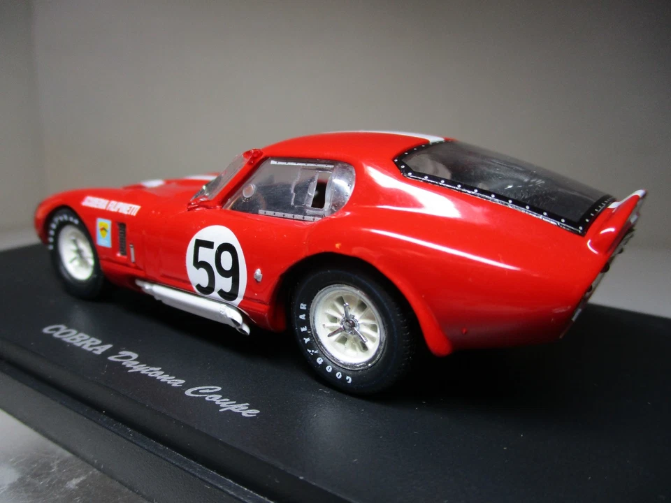 Vanguards Gold 1/43 Shelby Cobra Daytona Coupe #59 Ltd VG003051F - Image 3 of 4