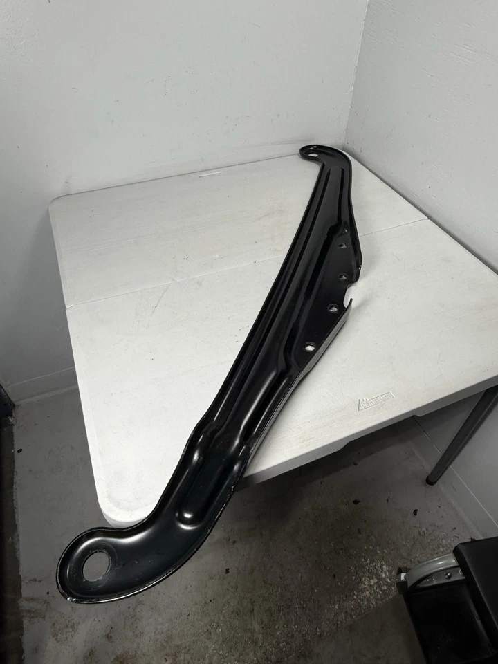 Soporte de núcleo de radiador Freightliner Cascadia 2025 Foto 4 de 4