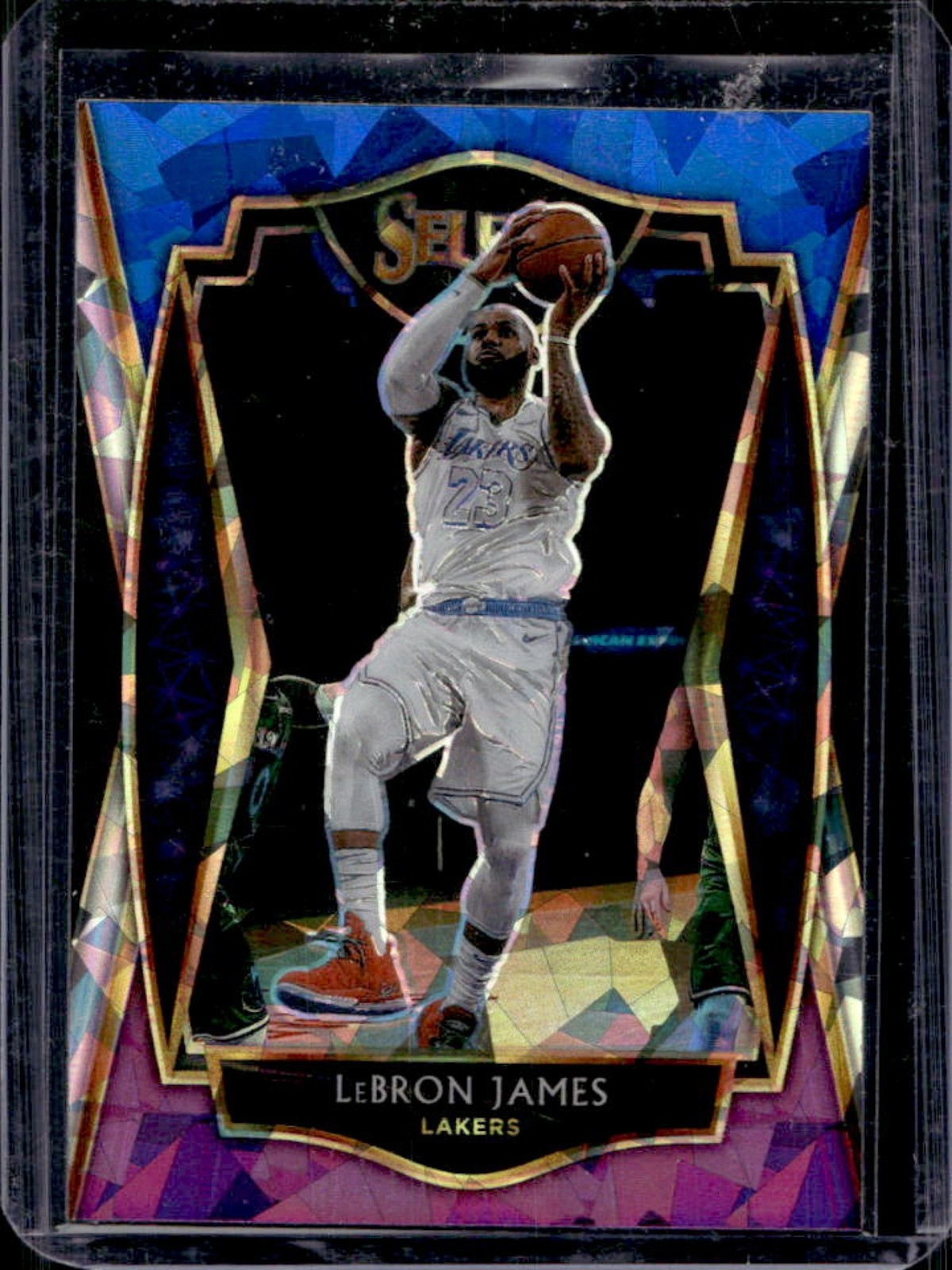 2020-21 Select LeBron James Blue White Purple Cracked Ice Premier Level #113