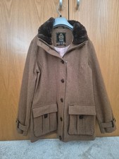 tweed toggi coat ladies, new without tags. Colour is brown with pink inside.