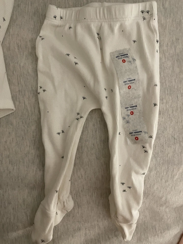 Zara 1-3 meses de idade conjunto de 2 peças mais sapatos de rubi da Cat & Jack - Imagem 4 de 4