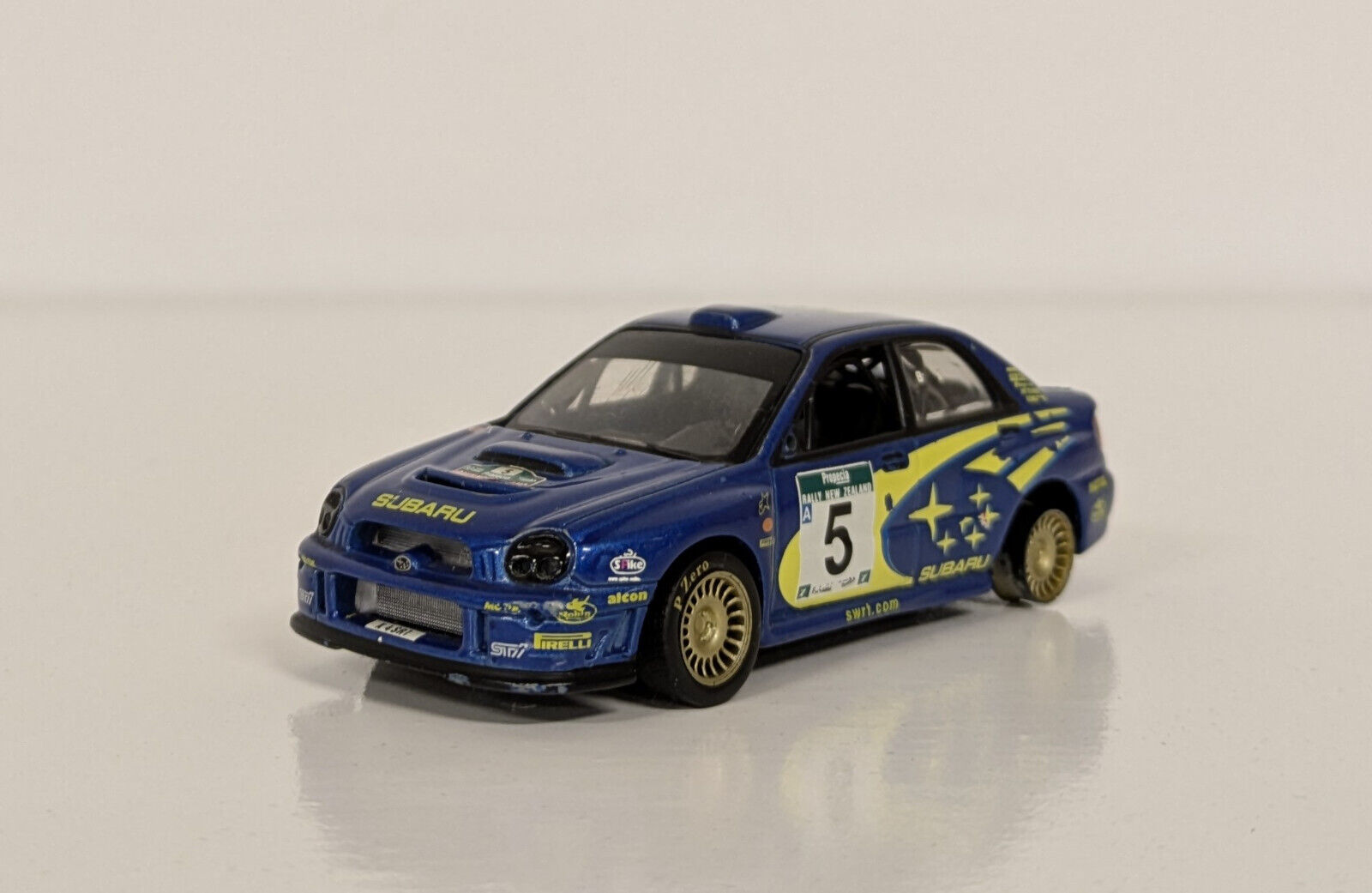 Foto 14 di 17