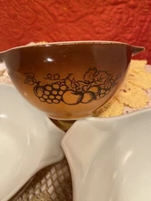 Pyrex Mixing Bowl Set Cinderella 4Qt, 2.5Qt & 1.5Qt 1960s Old Orchard 3pc. VTG