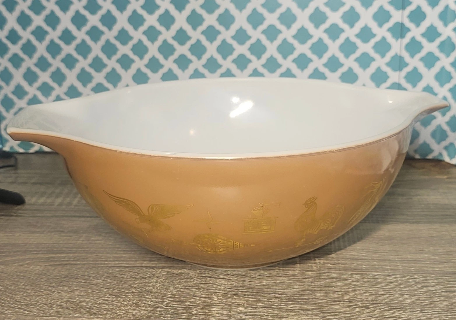 Pyrex Early American Cinderella 4qt. Brown and Gold #444 Big Mixing Bowl VTG