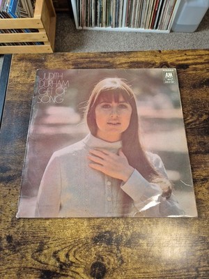 Judith Durham - Gift Of Song - A&M - AMLS967 - UK - 1st Press - 1970 - Tested -