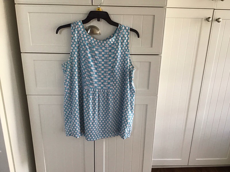Tommy Hilfiger Multicolor Ladie’s Sleeveless Pleated Top Design Size L