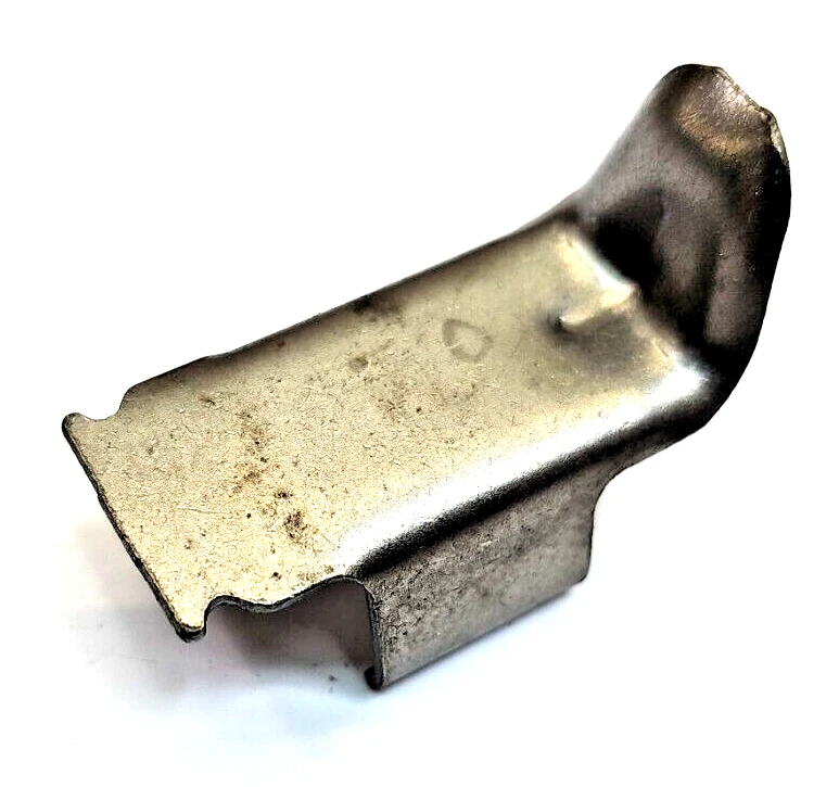 CAMOPLAST TRACK CLIP - Ski Doo Slide Ski Doo # AFT500003110 1974 - 1992 Foto 2 de 4