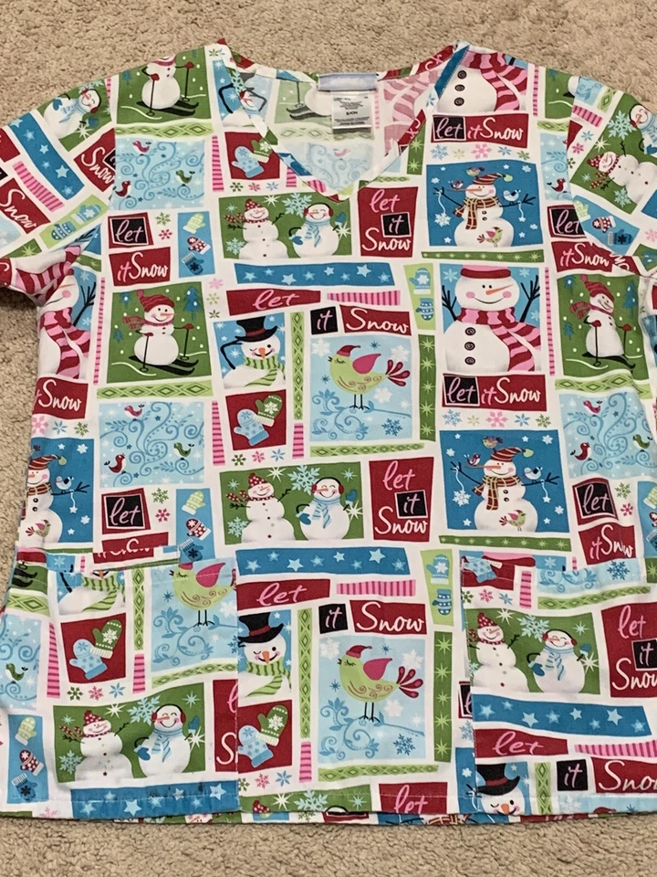 SB Scrubs Womens Scrub Top Size Small Winter Themed Deep Pockets Short Sleeve - Image 4 of 4