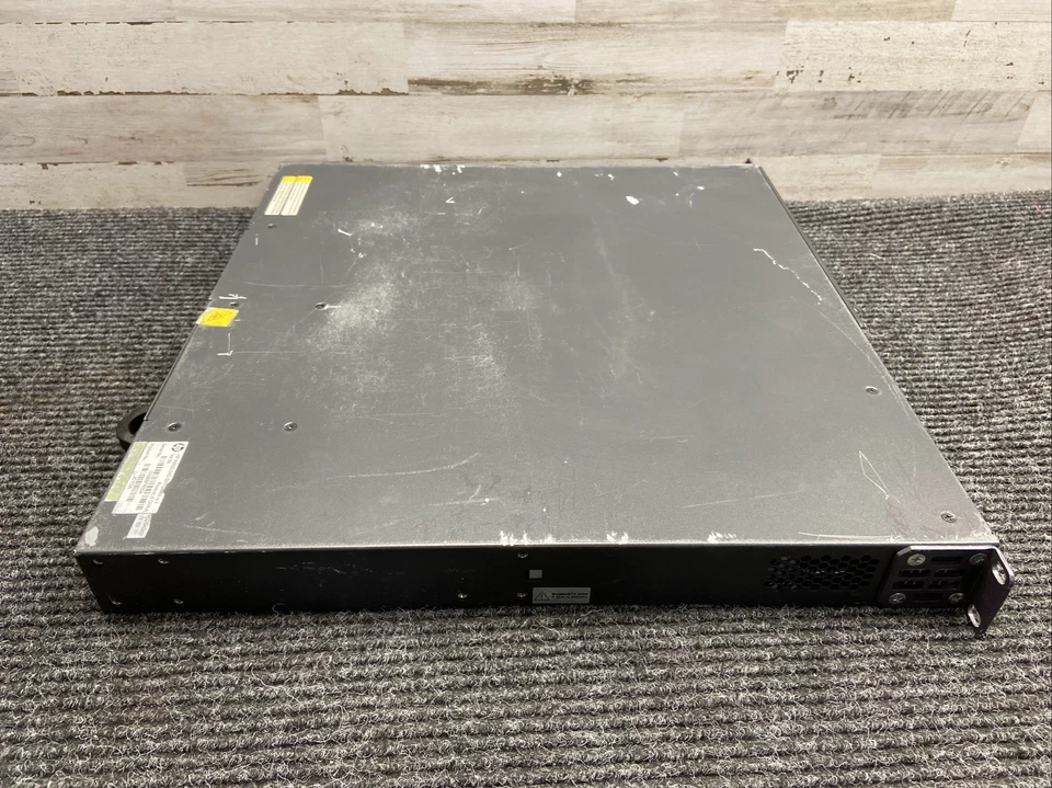 Used H3C S5800 Series Switch S5800-32F, 24 PORTS, Missing One Power Supply - Image 3 of 4