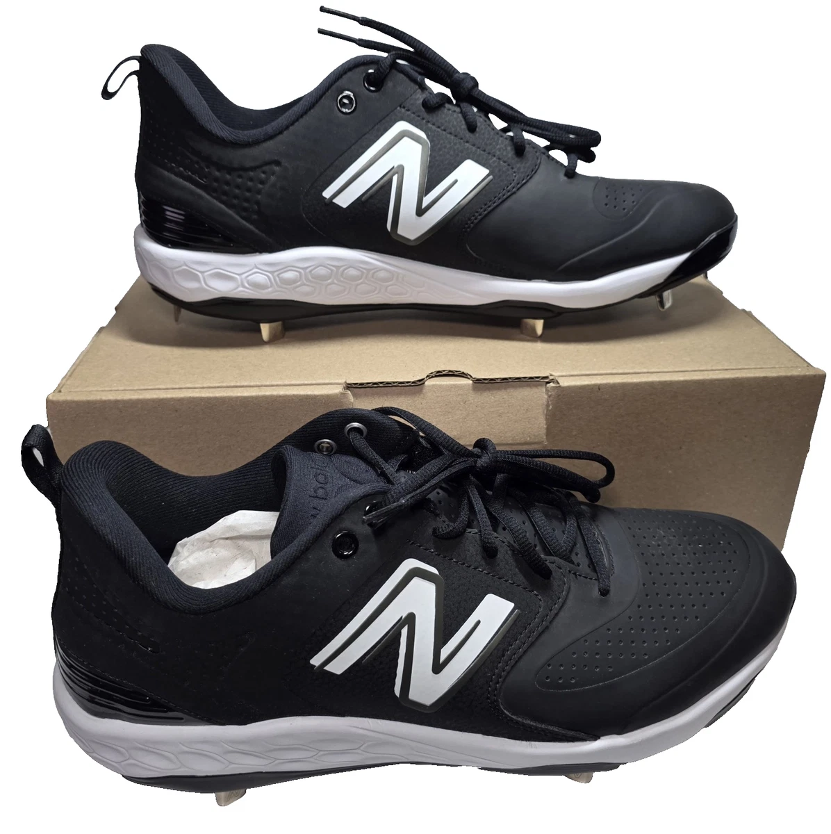 New Balance Black 15 US Baseball & Softball Shoes & Cleats  display picture 3