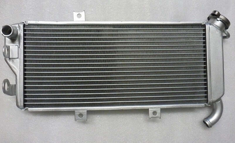 Radiateur eau ER6 à haute dissipation thermique en aluminium noir