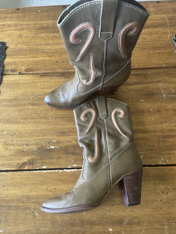Vintage 70s Cowboy boots Brazil leather wooden heel boho Festival Cowgirl 9