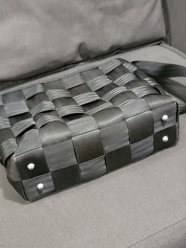 RAR! Harveys Hergestellt in den USA Sicherheitsgurt Reißverschluss Tasche Schwarz Medium Messenger Crossbody - Bild 8 von 12