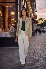 White House Black Market Beige Button-Front Pocket Jacket Women s Size 2