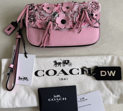 coach ティーローズ クラッチバッグ NWT COACH WILD TEA ROSE APPLIQUE PETAL PINK CLUTCH 59255 | eBay