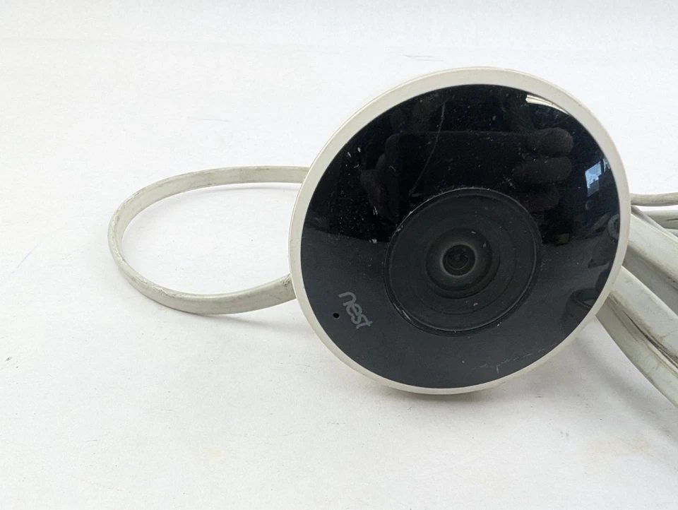 Google Nest Outdoor Security Cameras Wi-Fi Wired 1080P NC2100ES - READ - Image 2 of 4
