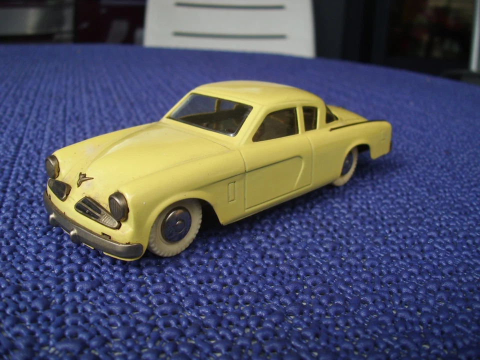 Auto Dux Modellauto Studebaker gelb fast unbespielter Zustand um 1960 Uhrwerk 1A