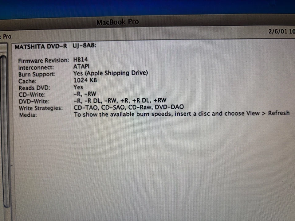 Apple MacBook Pro 15 in 2011 Silver/Intel Core i7 2.00 GHz, 500 GB 4 GB AMD... - Image 4 of 4