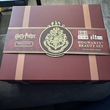 Profusion Harry Potter Hogwarts Beauty Set 9 pc Set with Trunk
