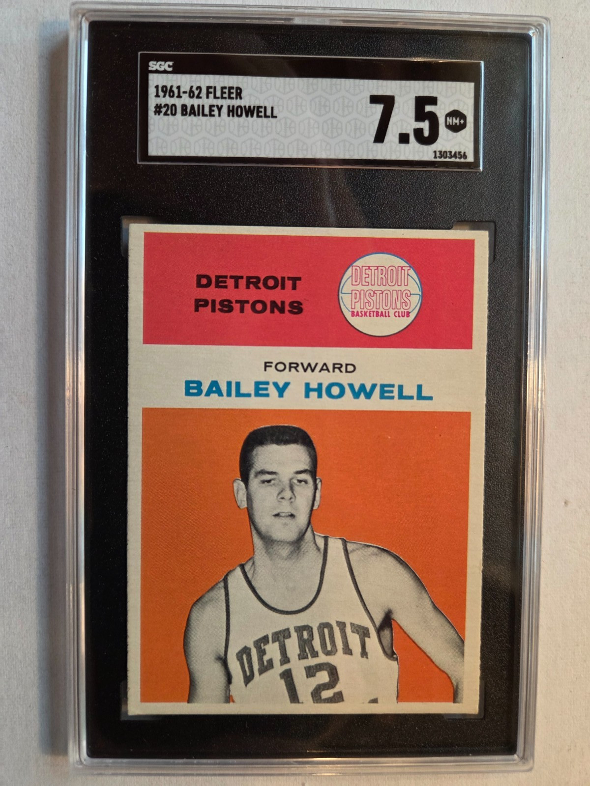 1961-62 FLEER # 20 BAILEY HOWELL SGC 7.5 NM+