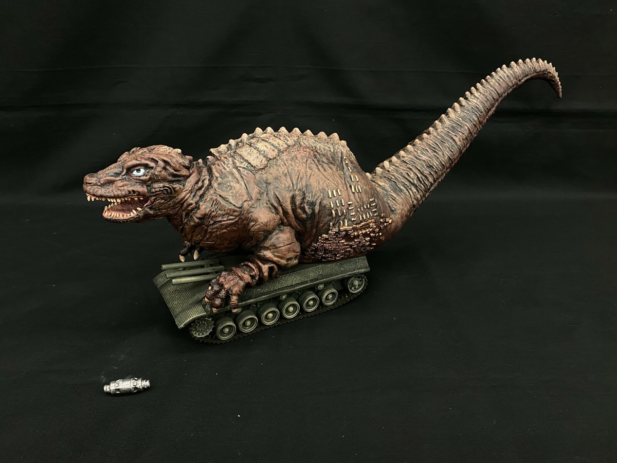 Ultraseven Kaiju Dionsaur Tank Art Statue 60 cm ウルトラセブン