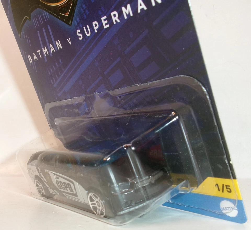 2022 HOT WHEELS 1:64 HW BATMAN SERIES 1/5 BLACK WHITE '11 DODGE CHARGER R/T - Image 4 of 4